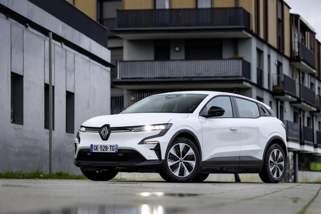 renault 5 e-tech evolution leasing social